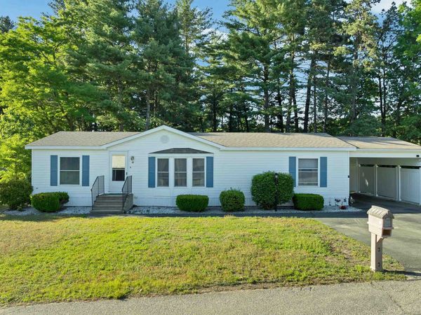 17 Xenia Street, Nashua, NH 03062