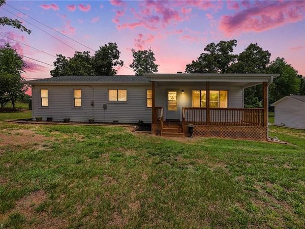 2724 Union Cross Church Road , Yadkinville, NC 27055