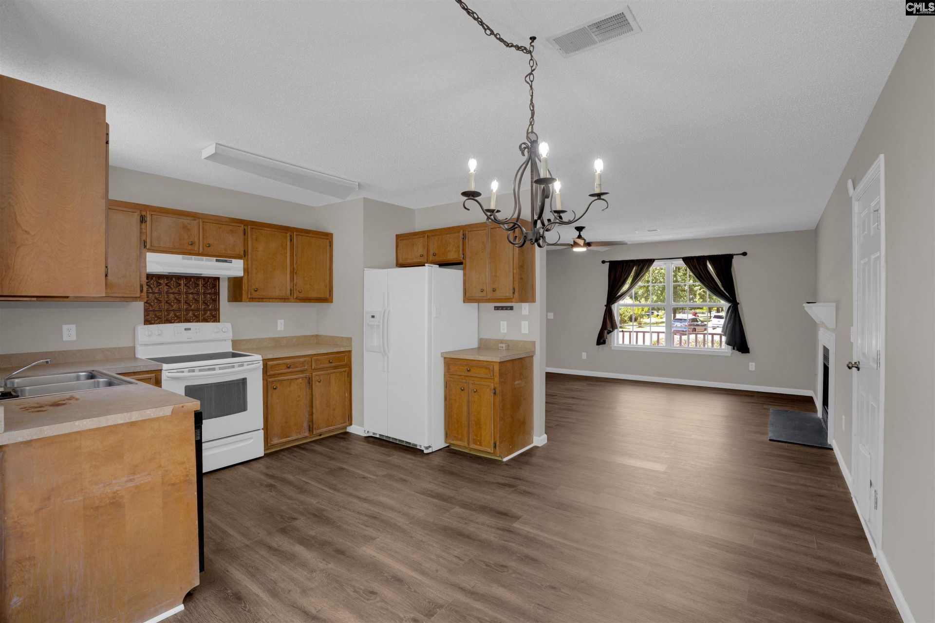 900 Watts Hill Road  Photo 13