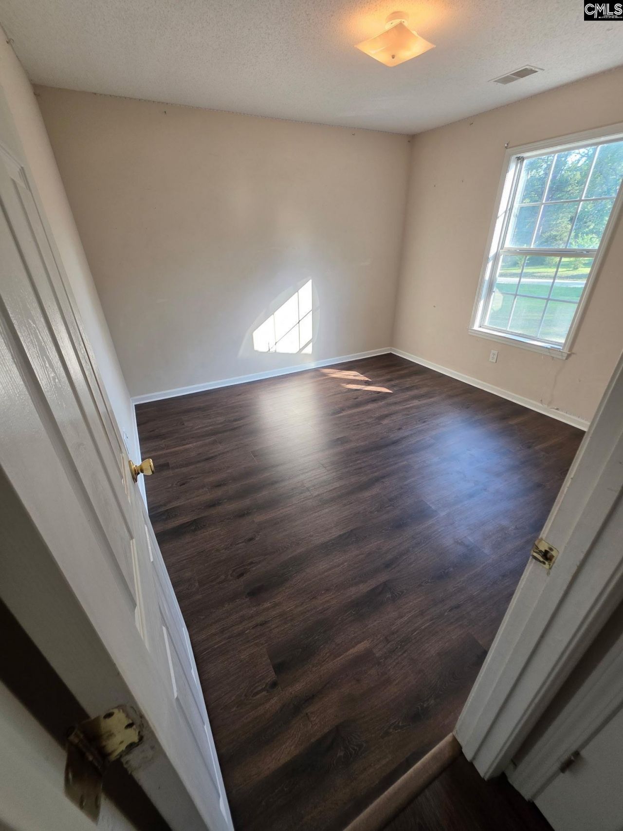 900 Watts Hill Road Photo 19