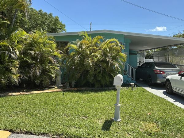 802 N Topaz, KEY LARGO, FL 33037