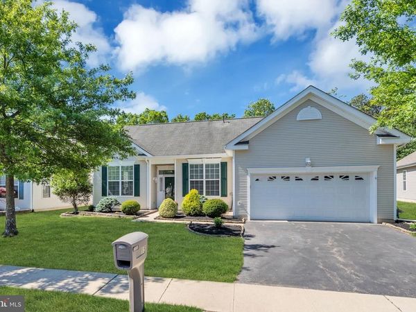 15 LILY POND LANE, BARNEGAT, NJ 08005