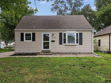 2407 Washington Street, Bellevue, NE 68005
