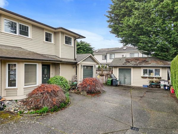 10372 Bowerbank Rd , Sidney, BC V8L 3L7