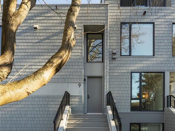 907 Redfern St W, Unit #9, Victoria, BC V8S 4G6