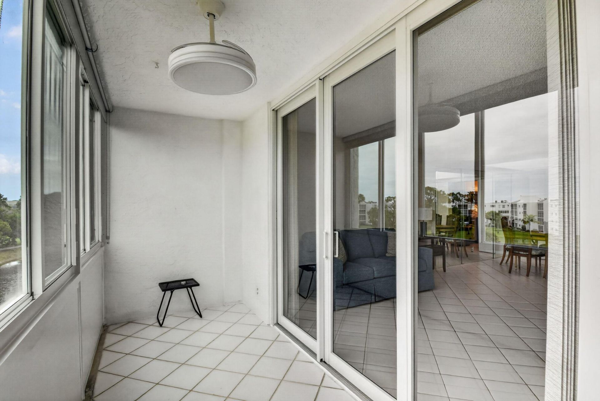3425 Via Poinciana, Unit 403, Lake Worth, FL 33467 Photo