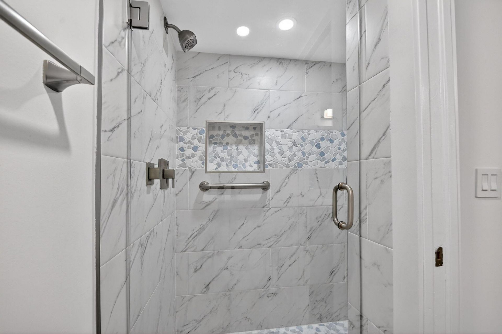 3425 Via Poinciana, Unit 403, Lake Worth, FL 33467 Photo