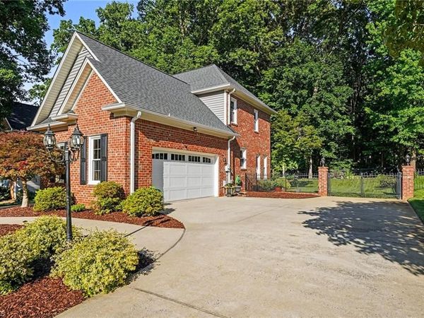 4335 Winterberry Ridge Court , Winston-Salem, NC 27103