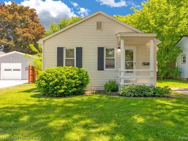 2720 Walnut Street, Port Huron, MI 48060