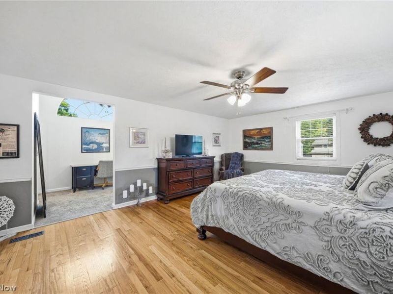 27631 Edgepark Boulevard , North Olmsted, OH 44070 Photo 18
