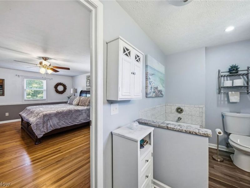 27631 Edgepark Boulevard , North Olmsted, OH 44070 Photo 24