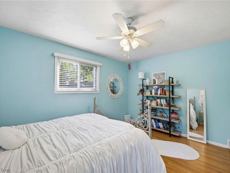 27631 Edgepark Boulevard , North Olmsted, OH 44070 Photo 32