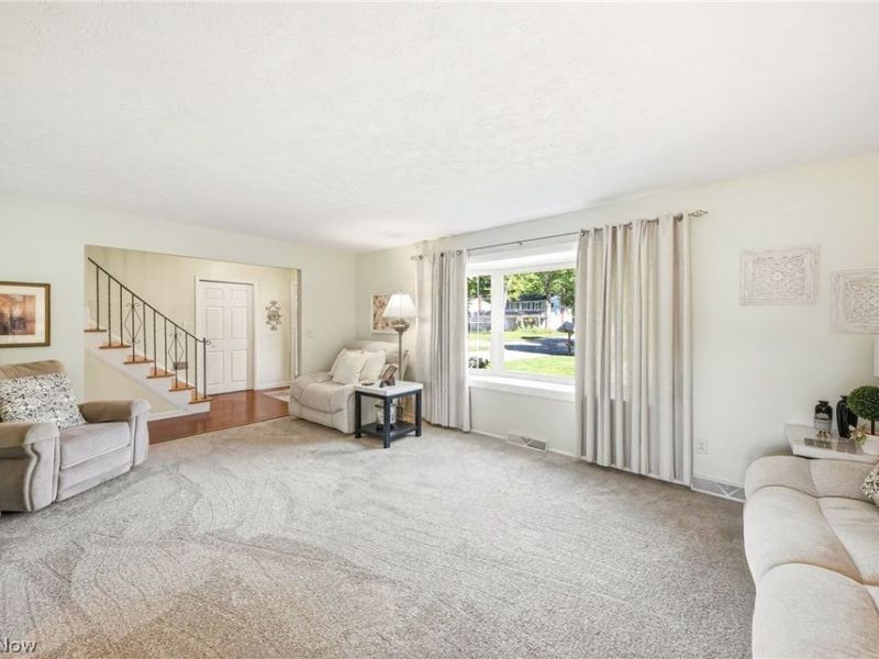 27631 Edgepark Boulevard , North Olmsted, OH 44070 Photo 4