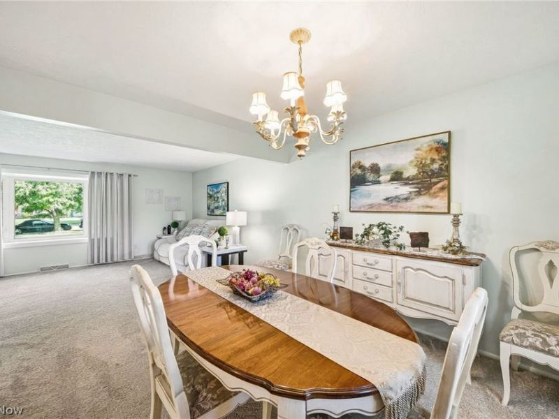 27631 Edgepark Boulevard , North Olmsted, OH 44070 Photo 5