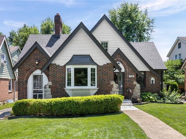 715 E Gregory Boulevard, Kansas City, MO 64131