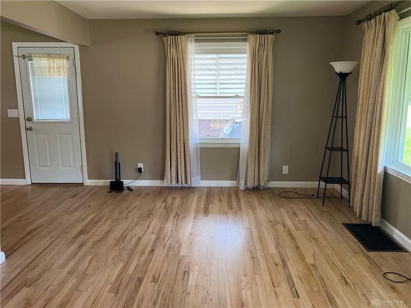 116 S Hayden Avenue, Dayton, OH 45431 Photo 3