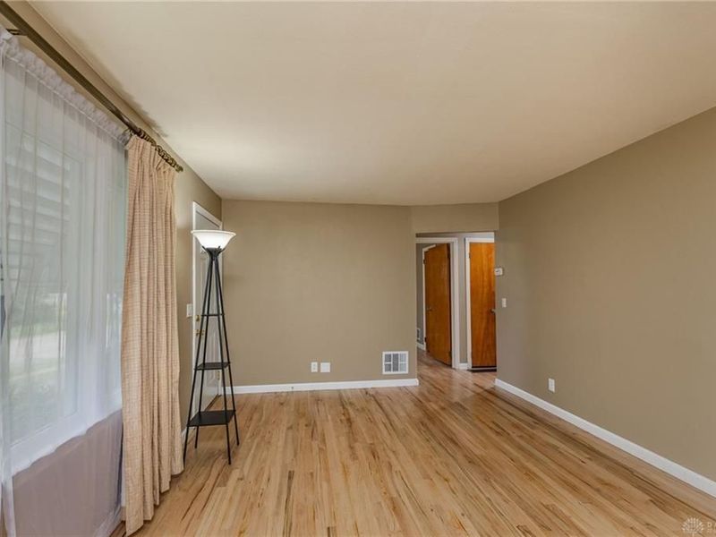 116 S Hayden Avenue, Dayton, OH 45431 Photo 5