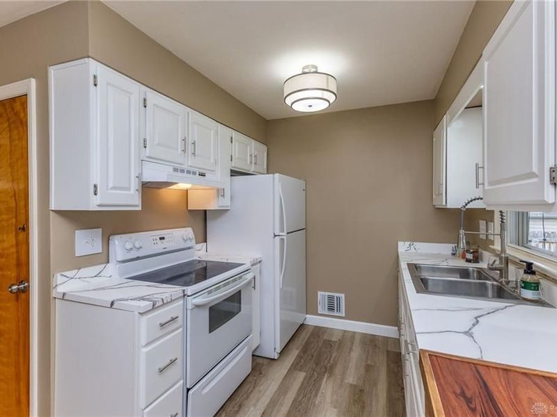 116 S Hayden Avenue, Dayton, OH 45431 Photo 8