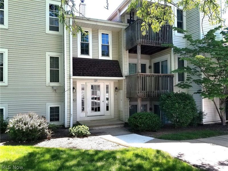 1217 W River Road N, Unit D1, Elyria, OH 44035 Photo 1