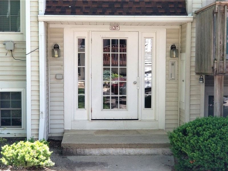 1217 W River Road N, Unit D1, Elyria, OH 44035 Photo 2