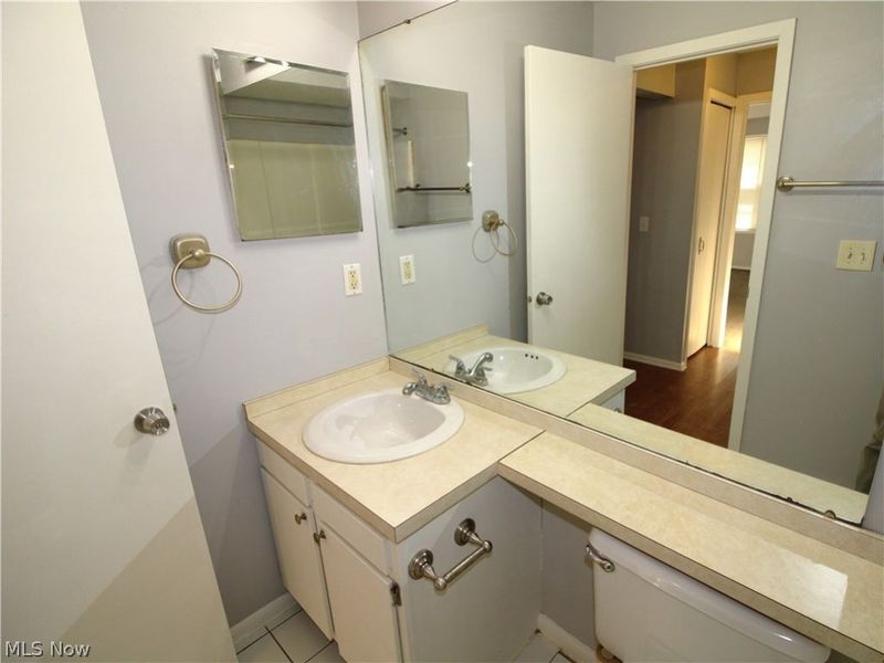 1217 W River Road N, Unit D1, Elyria, OH 44035 Photo 30
