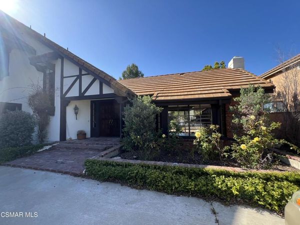 261 Scarborough Street , Thousand Oaks, CA 91361