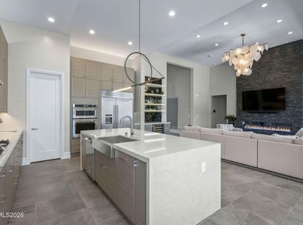 724 W Pleasant Oak Trail, Reno, NV 89509 Photo