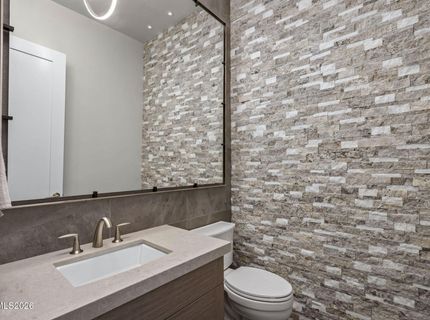 724 W Pleasant Oak Trail, Reno, NV 89509 Photo