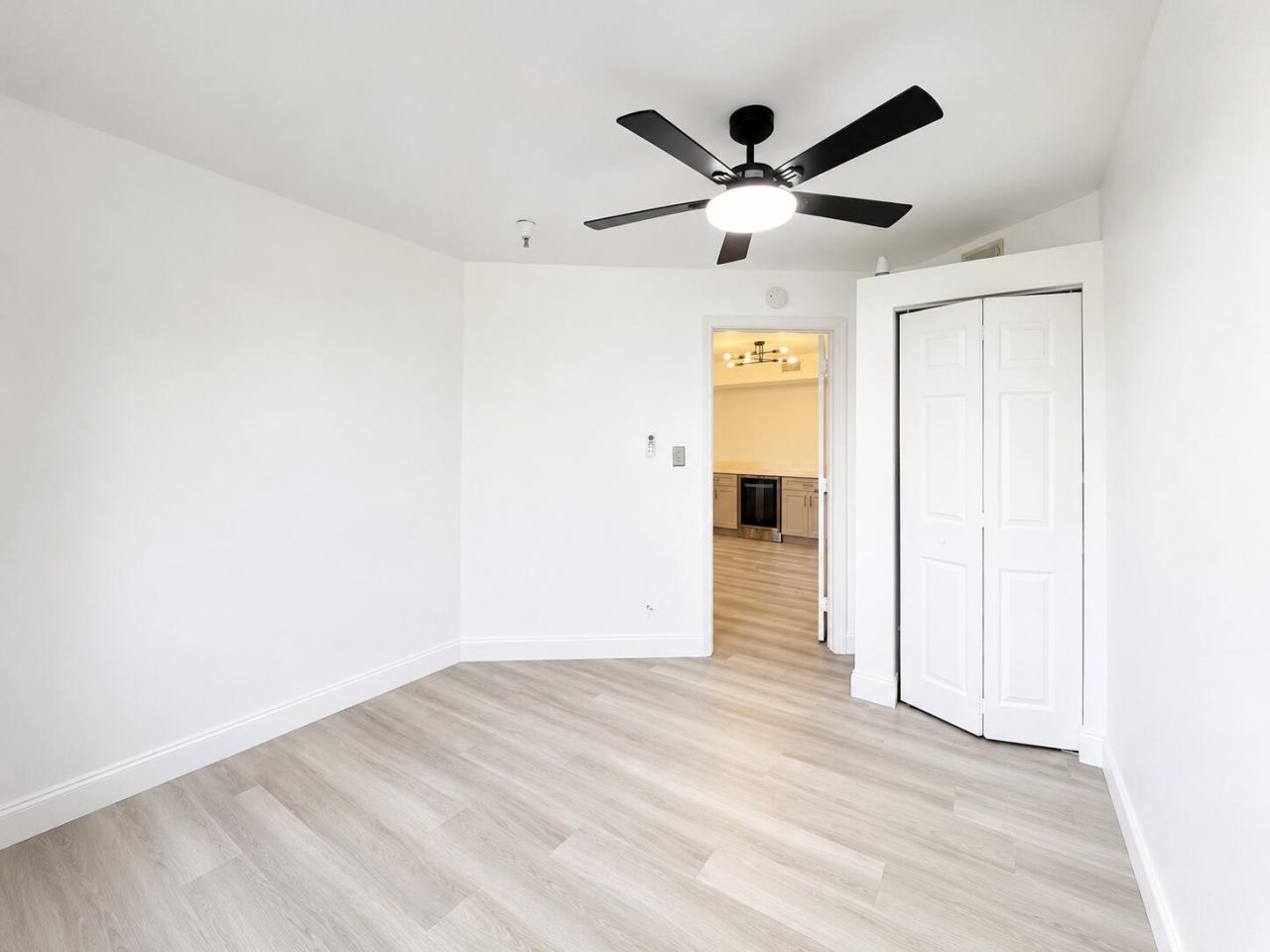 117 Yacht Club Way, Unit 307, Hypoluxo, FL 33462 Photo