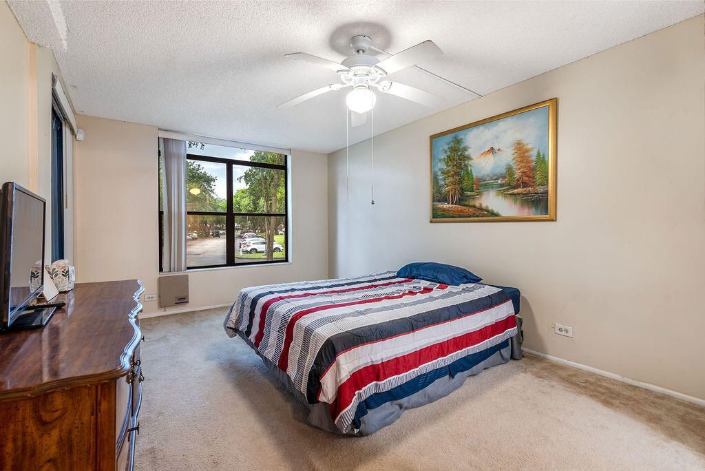 3680 Inverrary Drive, Unit 1v, Lauderhill, FL 33319 Photo