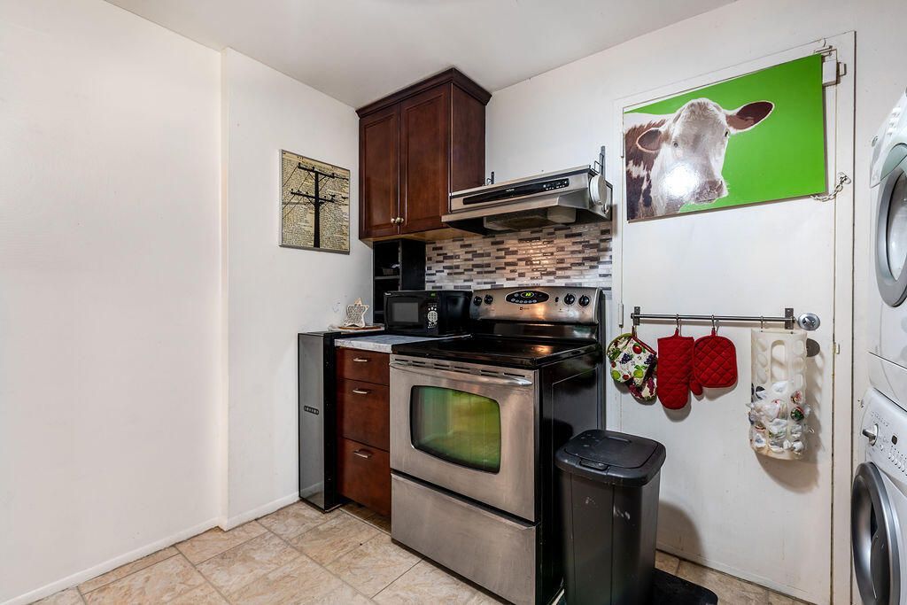 3680 Inverrary Drive, Unit 1v, Lauderhill, FL 33319 Photo