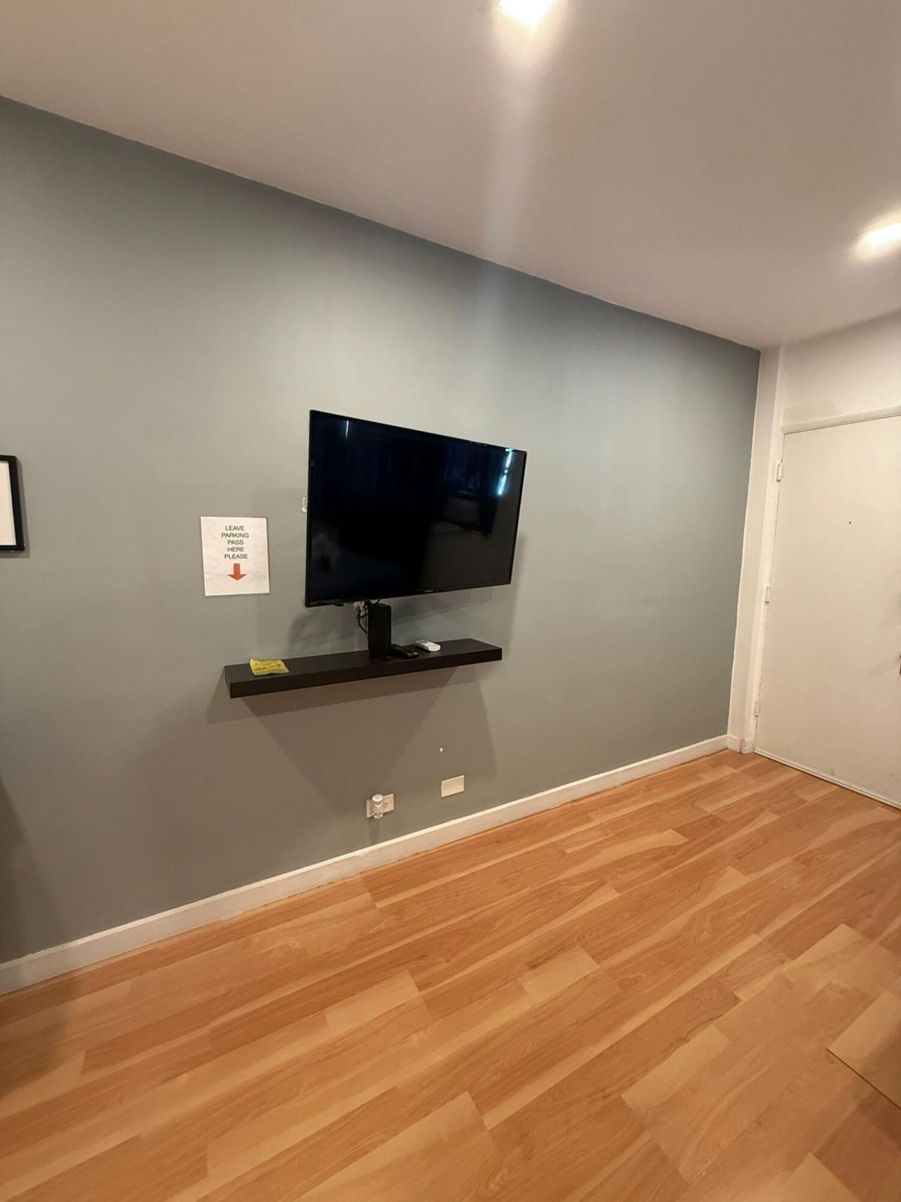 26 Diplomat Parkway, Unit 2223, Hallandale Beach, FL 33009 Photo