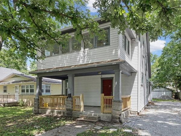 1017 S Hickory Street, Ottawa, KS 66067