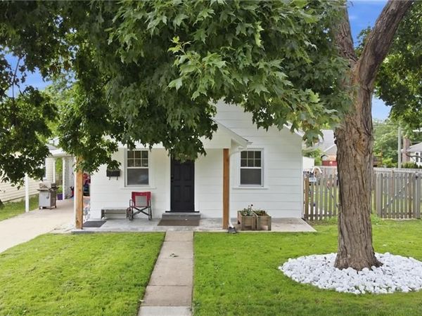 4738 Canterbury Street, Roeland Park, KS 66205