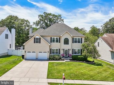 3 MORGAN HILL COURT, BLACKWOOD, NJ 08012