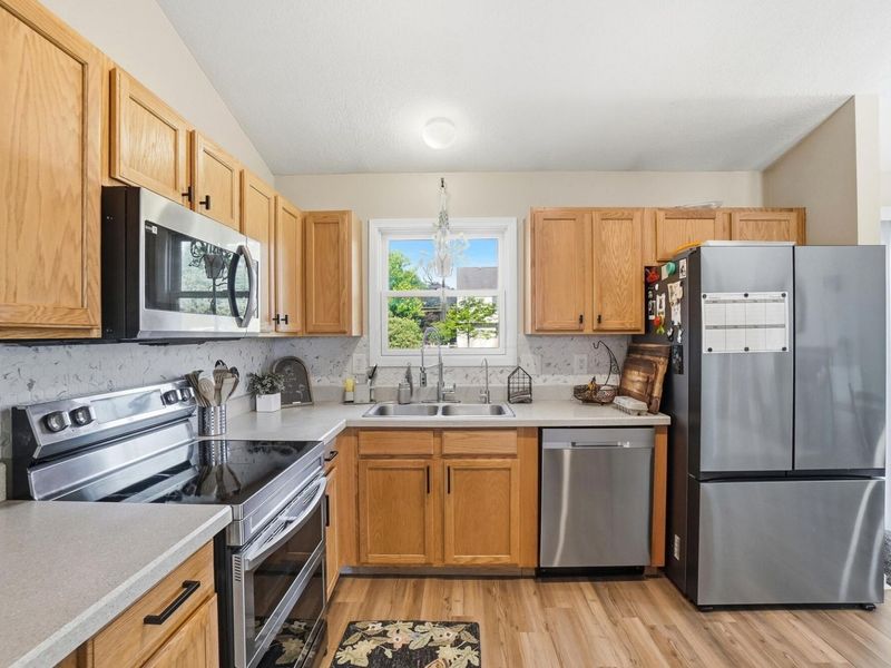 152 Rome Drive, Pataskala, OH 43062 Photo 8