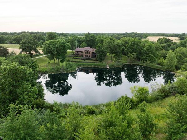 2203 Highway 2, Donnellson, IA 52625