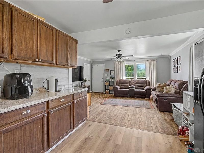 6885 Keats Drive, Harrison Township, OH 45414 Photo 12