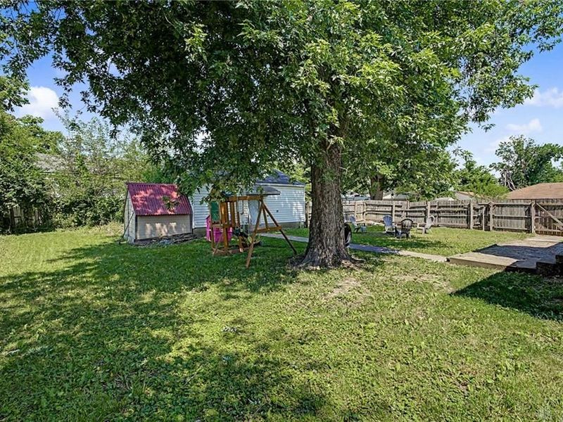 6885 Keats Drive, Harrison Township, OH 45414 Photo 27