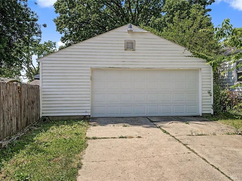6885 Keats Drive, Harrison Township, OH 45414 Photo 32