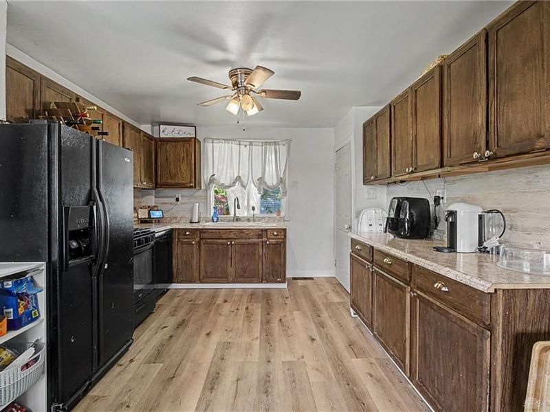 6885 Keats Drive, Harrison Township, OH 45414 Photo 8