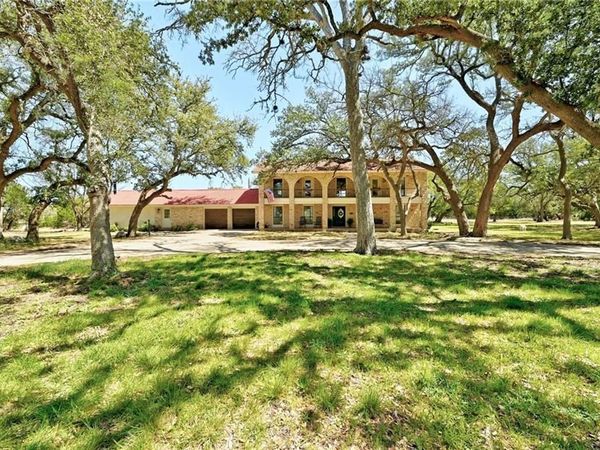 7780 Old 195 RD , Florence, TX 76527