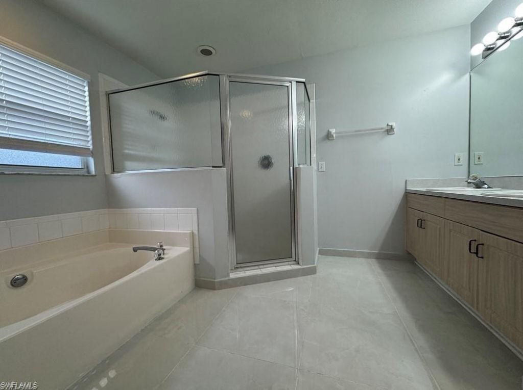 4649 Santiago Ln , Bonita Springs, FL 34134 Photo