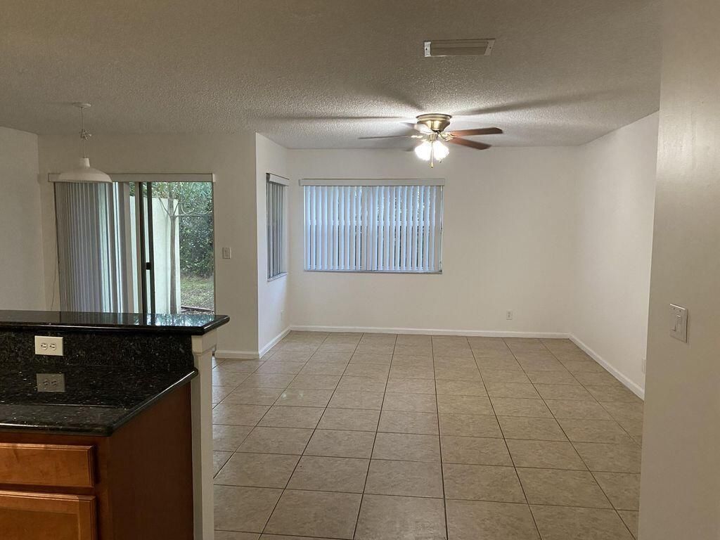 925 Imperial Lake Road, West Palm Beach, FL 33413 Photo
