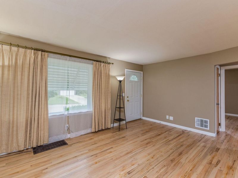 116 Hayden Avenue, Dayton, OH 45431 Photo 3
