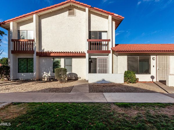 2842 E BECK Lane, Unit 2, Phoenix, AZ 85032