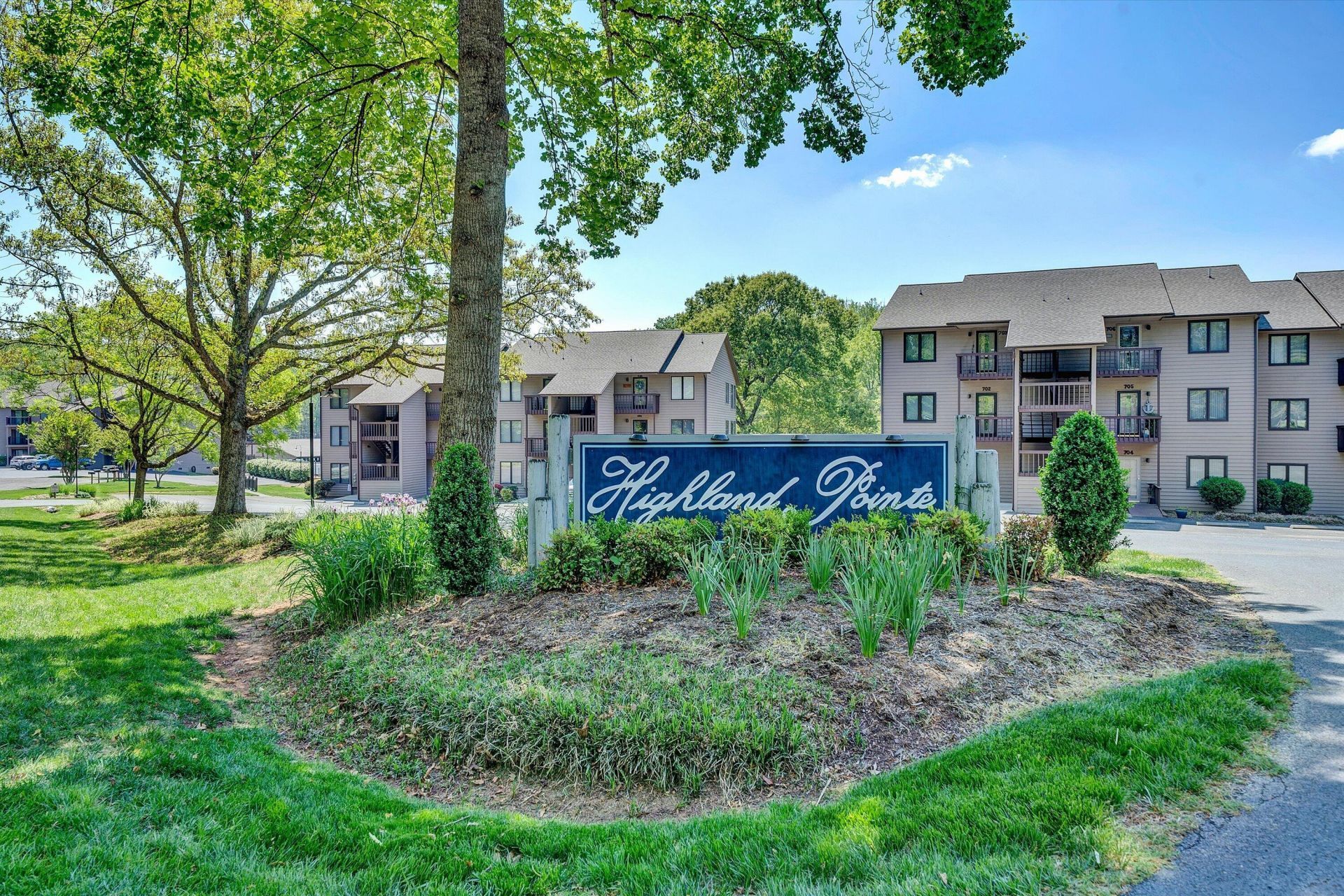 645 Montevista Rd , Unit 105, Union Hall, VA 24176 Main Photo