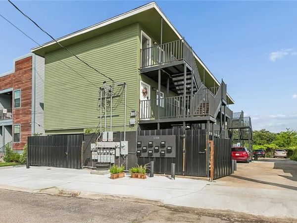 3318 BROADWAY Street , Unit 302, New Orleans, LA 70125