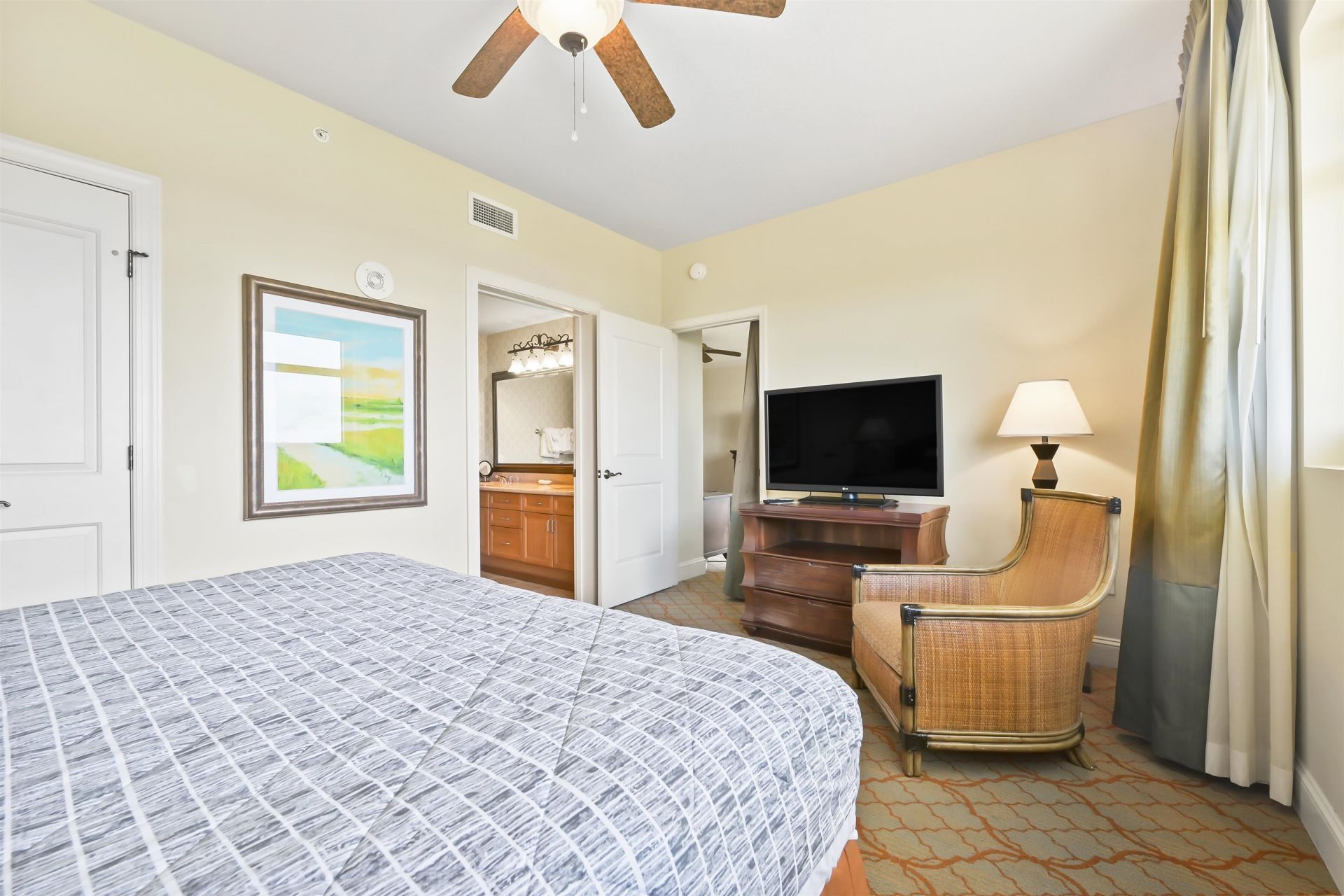 8121 Amalfi Pl.  Photo 26