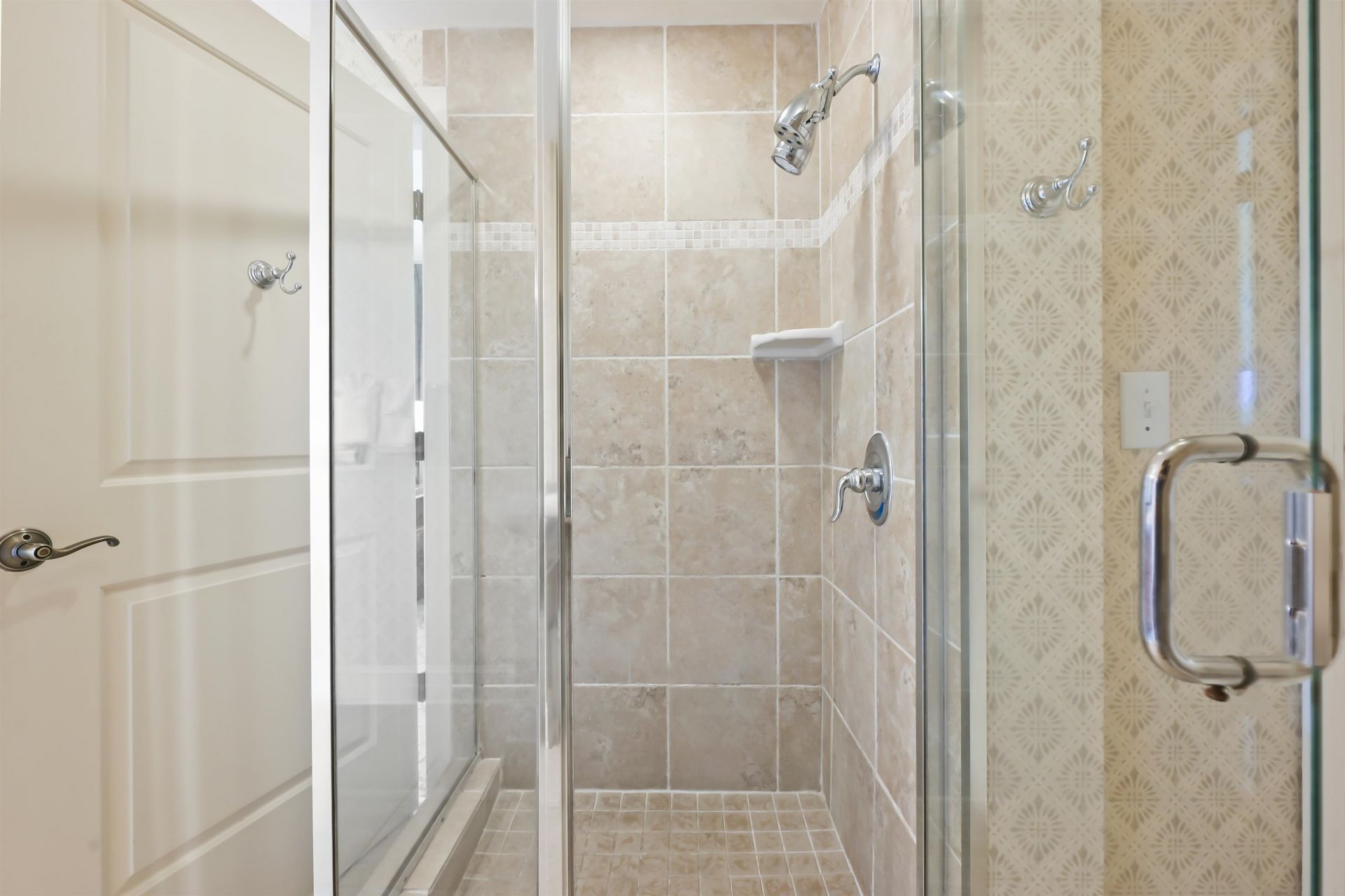 8121 Amalfi Pl.  Photo 29